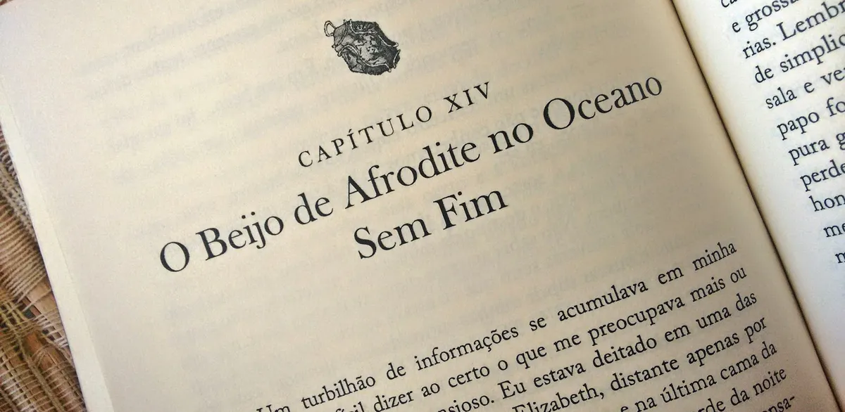 os herdeiros da terra de mour, w.albuquerque, fantasia, literatura nacional, literatura fantástica, Literatura, livros, livro de fantasia, o nome do vento, harry potter, o hobbit, mago, raymond e. feist, tolkien, senhor dos aneis, as cronicas de narnia, c. s. lewis, douglas adams, literatura de fantasia, autor de fantasia nacional, escritor brasileiro de fantasia, escritor brasileiro, escritor curitibano, curitiba, escritor de fantasia curitibano, o temos do sábio, patrick rothfuss, romance, livro de romance, romance nacional,